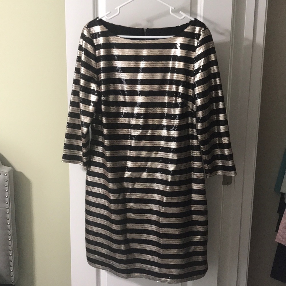 Vince Camuto SZ 14 sequin dress *fits like a 12!